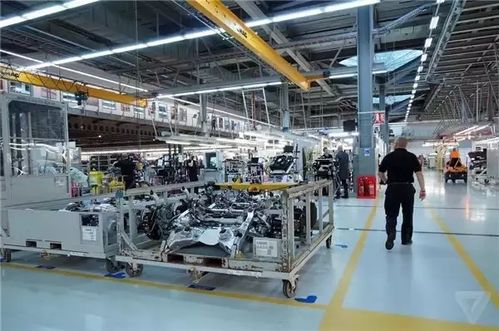 百年辉煌 豪华汽车销量创新高，顶级工艺与奢华工厂全揭秘